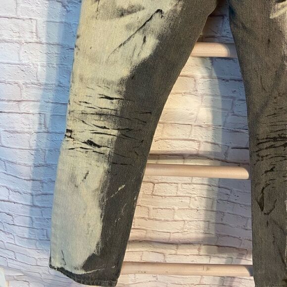 💝 3/$75 GS-115 Distressed Youth Gray Denim Pants - Picture 8 of 11
